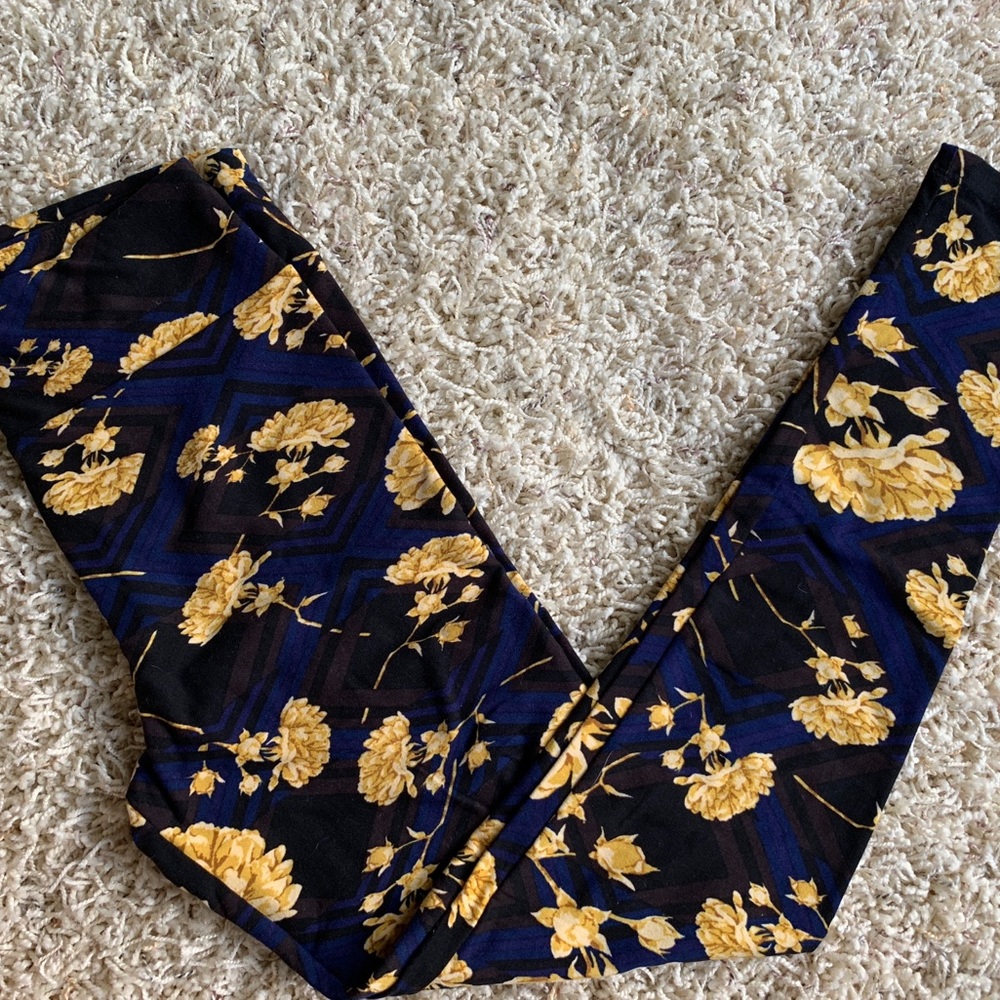 LuLaRoe Navy Blue Black Gold Flower Leggings